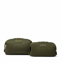Hunter Toiletry Bag In Dark Moss Air Mesh, Large 29 Hunter Toiletry Bag In Dark Moss Air Mesh, Large -Rimowa Sale 365 Hunter L Dark Moss Comparison FFFFFF