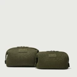 Hunter Toiletry Bag In Dark Moss Air Mesh, Large 22 Hunter Toiletry Bag In Dark Moss Air Mesh, Large -Rimowa Sale 365 Hunter L Dark Moss Comparisoncopy EDEAE8 634541b4 21d9 4057 9044 913db6f4a68d