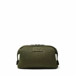 Hunter Toiletry Bag In Dark Moss Air Mesh, Large 28 Hunter Toiletry Bag In Dark Moss Air Mesh, Large -Rimowa Sale 365 Hunter L Dark Moss Front FFFFFF