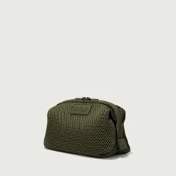 Hunter Toiletry Bag In Dark Moss Air Mesh, Large 24 Hunter Toiletry Bag In Dark Moss Air Mesh, Large -Rimowa Sale 365 Hunter L Dark Moss copy EDEAE8