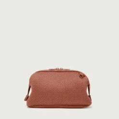 Hunter Toiletry Bag In Warm Dust Air Mesh, Large -Rimowa Sale 365 Hunter L Warm Dust Backcopy EDEAE8