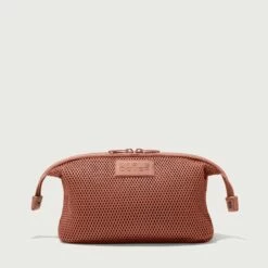 Hunter Toiletry Bag In Warm Dust Air Mesh, Large -Rimowa Sale 365 Hunter L Warm Dust Front Unsnappedcopy EDEAE8