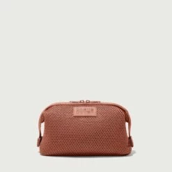 Hunter Toiletry Bag In Warm Dust Air Mesh, Large -Rimowa Sale 365 Hunter L Warm Dust Frontcopy EDEAE8