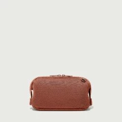 Hunter Toiletry Bag In Warm Dust Air Mesh, Small -Rimowa Sale 365 Hunter S Warm Dust Backcopy EDEAE8