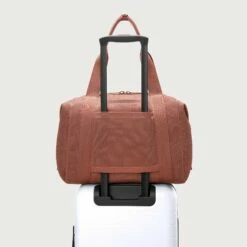 Landon Carryall In Warm Dust Air Mesh, Large 26 Landon Carryall In Warm Dust Air Mesh, Large -Rimowa Sale 365 Landon L Warm Dust Luggagecopy EDEAE8