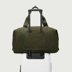 Landon Carryall In Dark Moss Air Mesh, Extra Large 26 Landon Carryall In Dark Moss Air Mesh, Extra Large -Rimowa Sale 365 Landon XL Dark Moss Luggagecopy EDEAE8