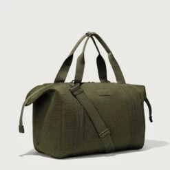 Landon Carryall In Dark Moss Air Mesh, Extra Large 24 Landon Carryall In Dark Moss Air Mesh, Extra Large -Rimowa Sale 365 Landon XL Dark Moss Unsnappedcopy EDEAE8