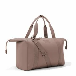 Landon Carryall In Dune, Extra Large 30 Landon Carryall In Dune, Extra Large -Rimowa Sale 365Neoprene Landon Dune XL 3 4Unsnapped FFFFFF