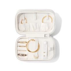 Frankie Jewelry Case In Moonbeam, Small 16 Frankie Jewelry Case In Moonbeam, Small -Rimowa Sale Eco Jewelry Case Small Moon Beam Aerial Proppedcopy2