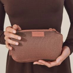 Hunter Toiletry Bag In Warm Dust Air Mesh, Small -Rimowa Sale SHunter 29b832dd 1644 4262 aca4 ec105d535375